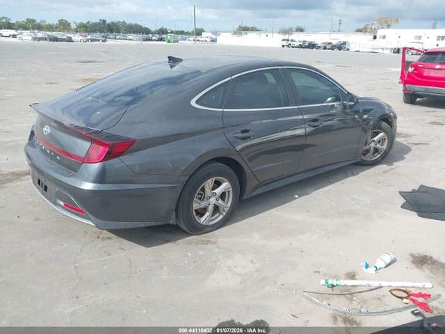2021 HYUNDAI SONATA SE 4