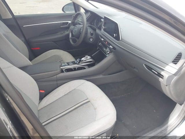 2021 HYUNDAI SONATA SE 5