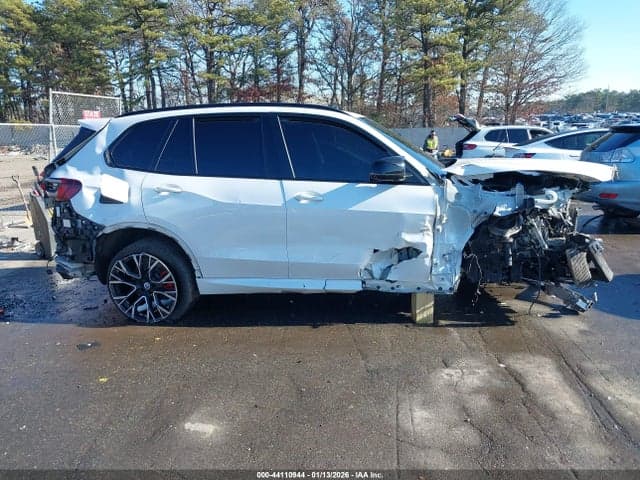 2022 BMW X5 M 13