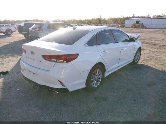 2019 HYUNDAI SONATA SE 4
