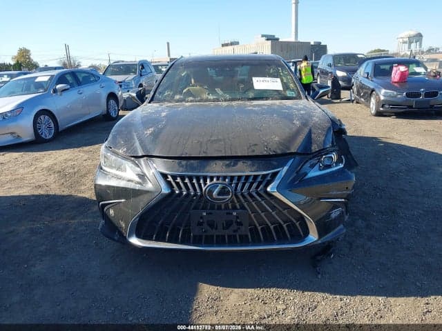2022 LEXUS ES 350 11