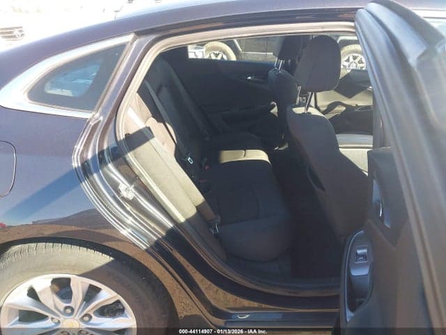 2023 CHEVROLET MALIBU FWD 1LT 8