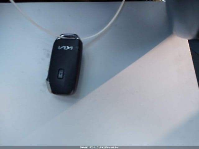 2022 KIA SELTOS S 11