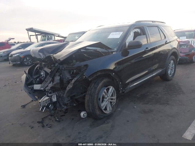 2022 FORD EXPLORER XLT 2