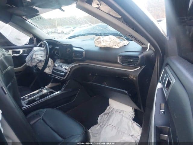 2022 FORD EXPLORER XLT 5