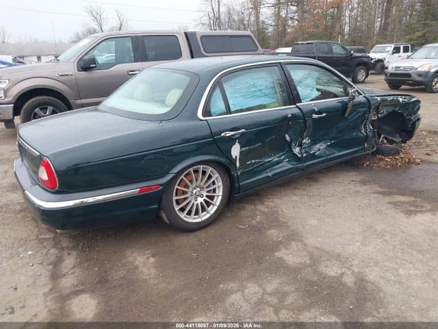 2007 JAGUAR XJ XJ8 4