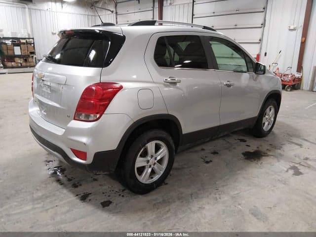 2017 CHEVROLET TRAX LT 4