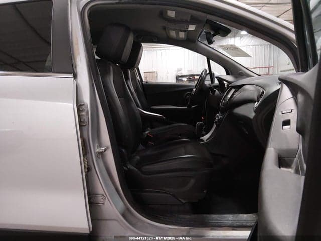 2017 CHEVROLET TRAX LT 5