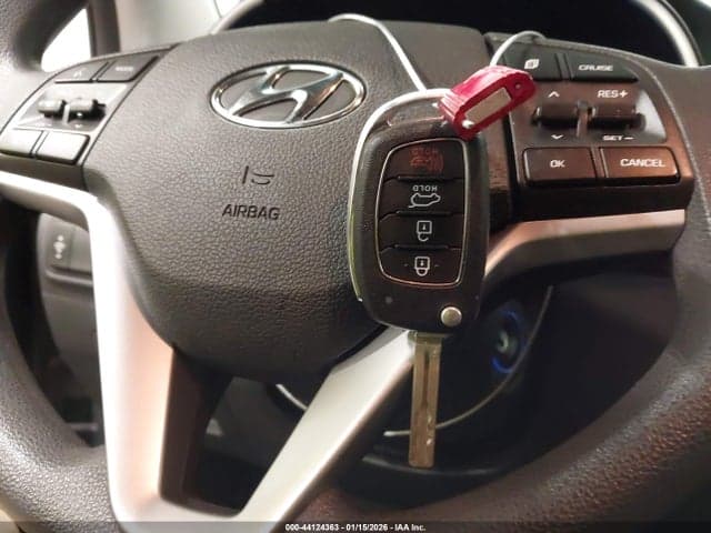 2020 HYUNDAI TUCSON SE 11