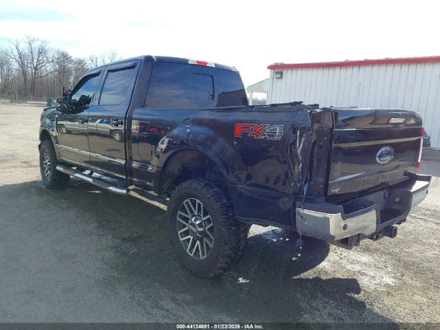 2017 FORD F-250 LARIAT 3