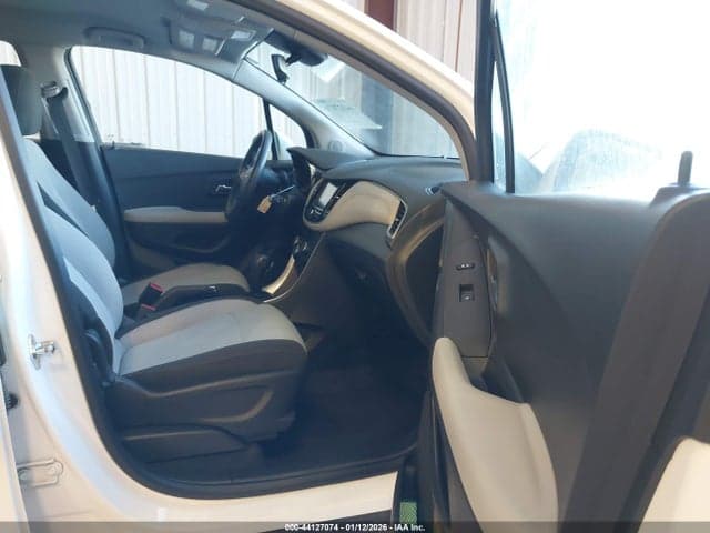 2017 CHEVROLET TRAX LS 5