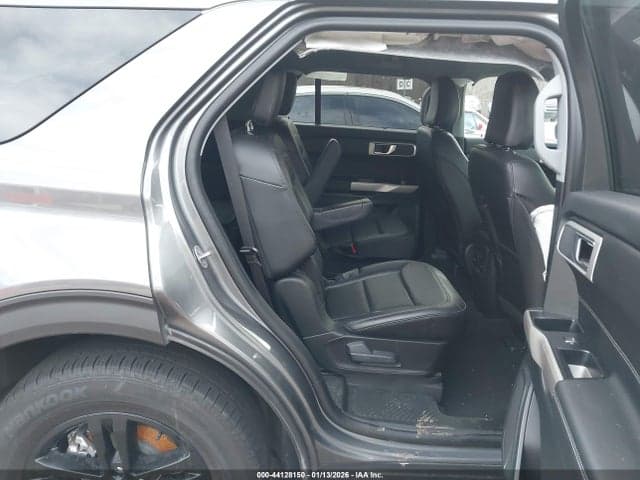 2024 FORD EXPLORER XLT 8