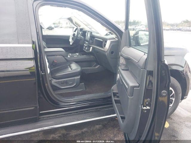 2022 FORD EXPEDITION XLT 5