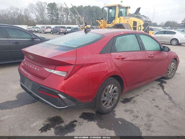 2024 HYUNDAI ELANTRA SEL 4