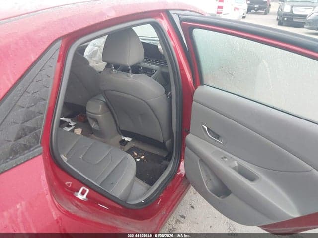 2024 HYUNDAI ELANTRA SEL 8