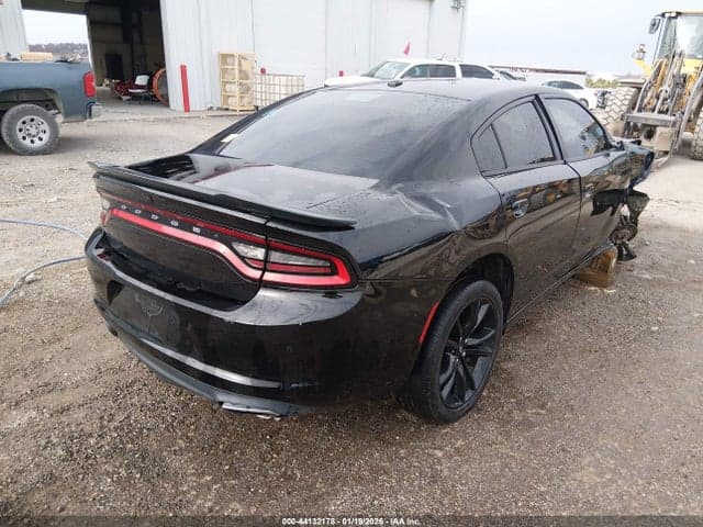 2018 DODGE CHARGER SXT RWD 4
