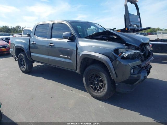 2021 TOYOTA TACOMA SR5 V6 1