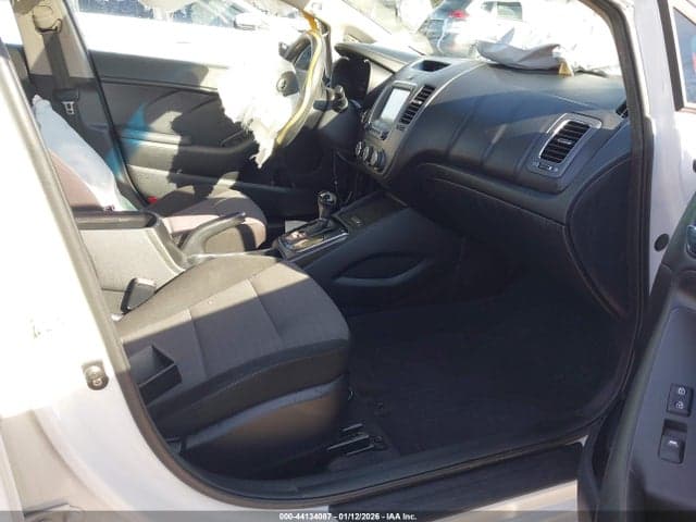 2018 KIA FORTE S 5