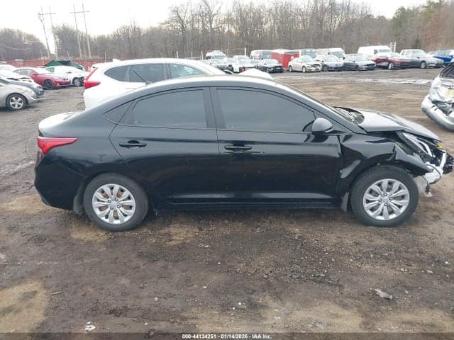 2022 HYUNDAI ACCENT SE 13
