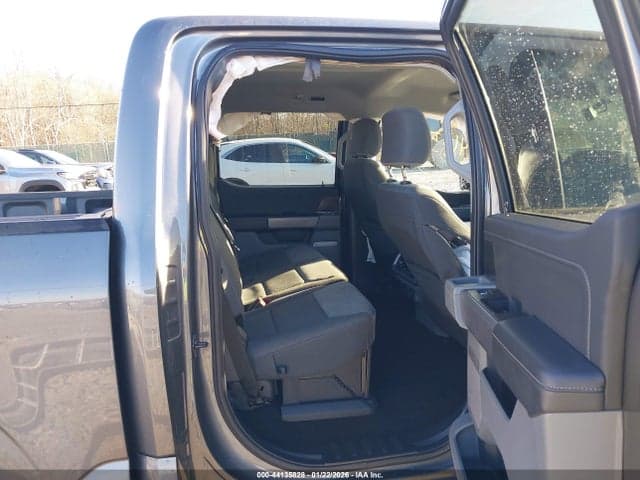 2022 FORD F-150 XLT 8