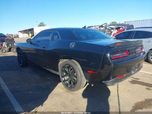 2023 DODGE CHALLENGER SXT 3