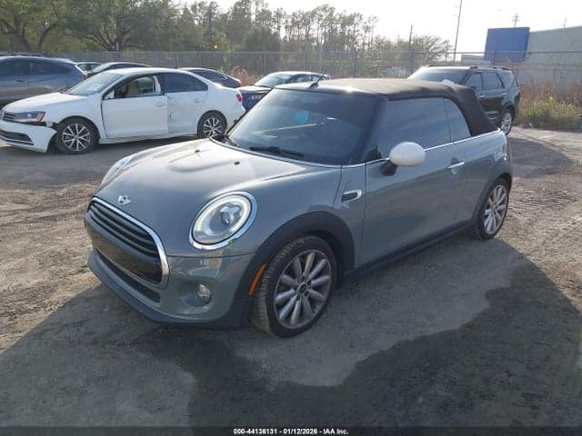 2017 MINI CONVERTIBLE COOPER 2