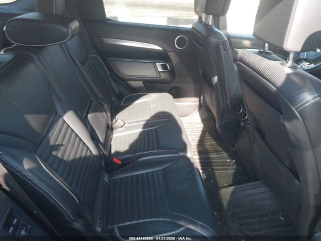 2017 LAND ROVER DISCOVERY FIRST EDITION 8