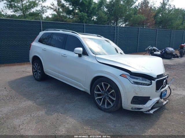 2018 VOLVO XC90 T6 MOMENTUM - 1