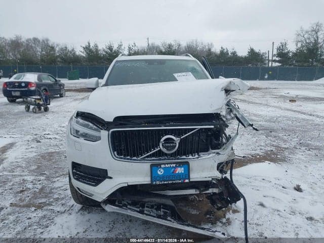 2018 VOLVO XC90 T6 MOMENTUM 13