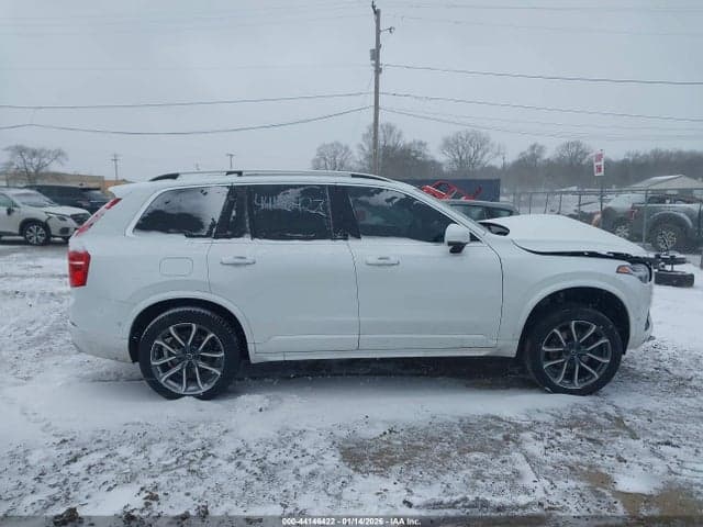 2018 VOLVO XC90 T6 MOMENTUM 14