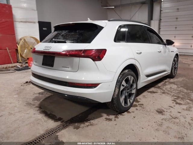 2021 AUDI E-TRON PREMIUM QUATTRO 4