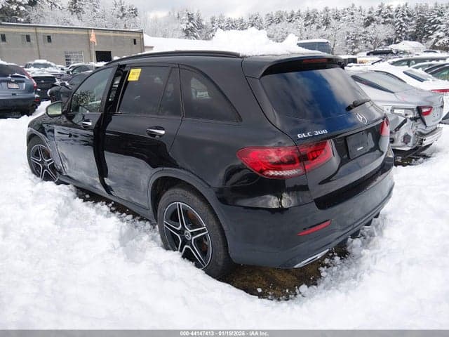2020 MERCEDES-BENZ GLC 300 4MATIC 3