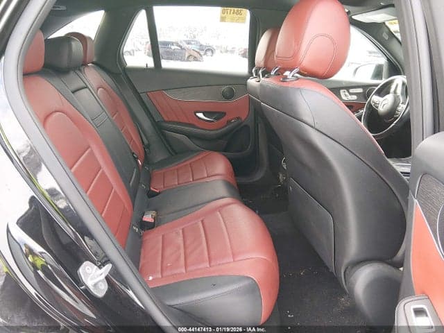 2020 MERCEDES-BENZ GLC 300 4MATIC 8
