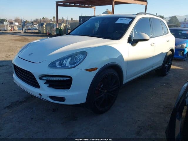 2012 PORSCHE CAYENNE TURBO 2