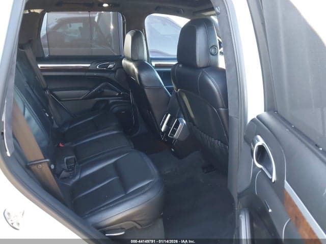 2012 PORSCHE CAYENNE TURBO 8
