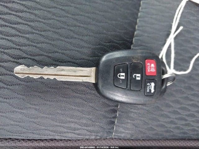 2018 TOYOTA COROLLA LE 11