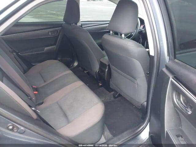 2018 TOYOTA COROLLA LE 8