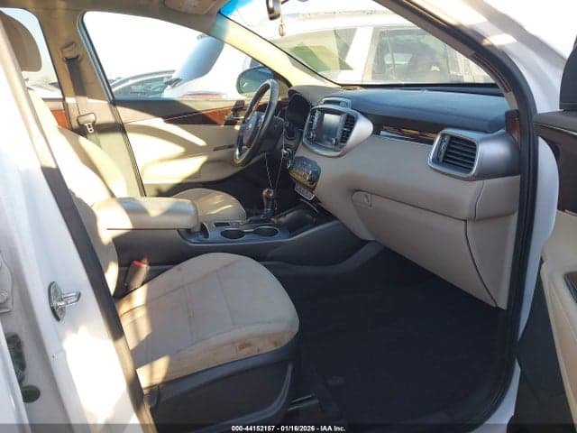 2017 KIA SORENTO 2.4L LX 5