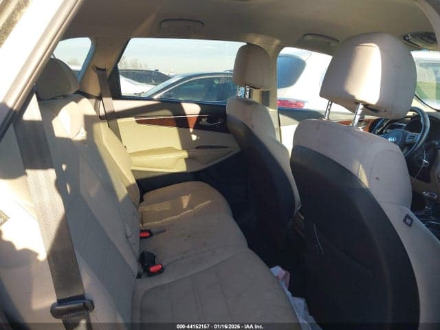2017 KIA SORENTO 2.4L LX 8