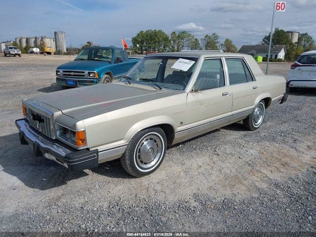 1981 FORD GRANADA 2