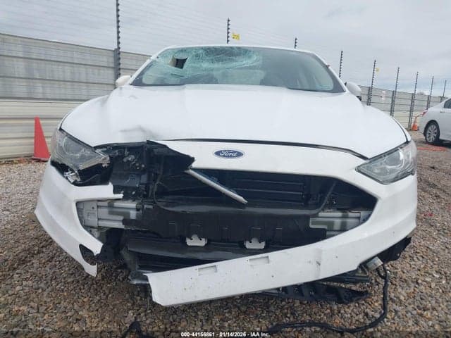 2017 FORD FUSION SE 12