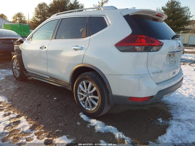 2018 NISSAN ROGUE SV 3