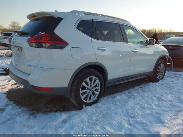 2018 NISSAN ROGUE SV 4