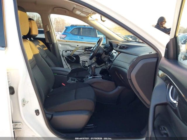 2018 NISSAN ROGUE SV 5