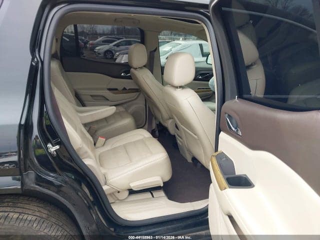 2017 GMC ACADIA DENALI 8