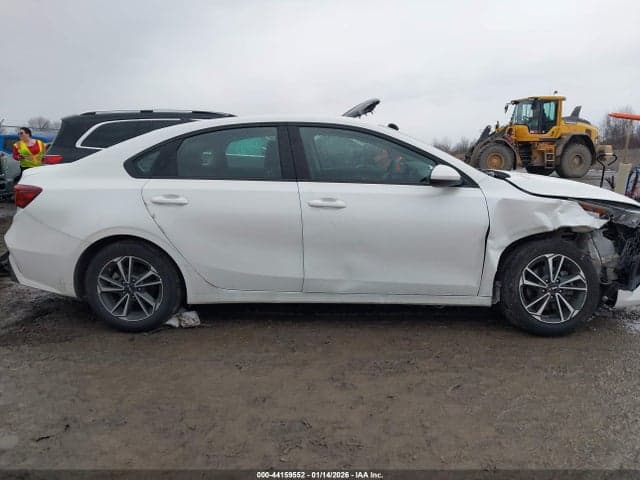 2024 KIA FORTE LXS 13