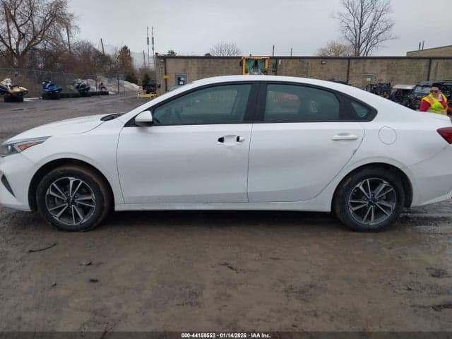 2024 KIA FORTE LXS 14
