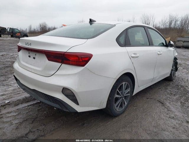 2024 KIA FORTE LXS 4