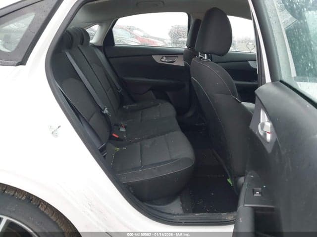 2024 KIA FORTE LXS 8