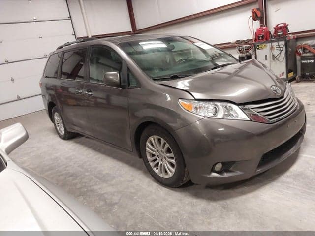 2017 TOYOTA SIENNA XLE 8 PASSENGER - 1